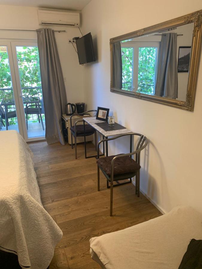 Old Port Apartment Baska Voda Luaran gambar