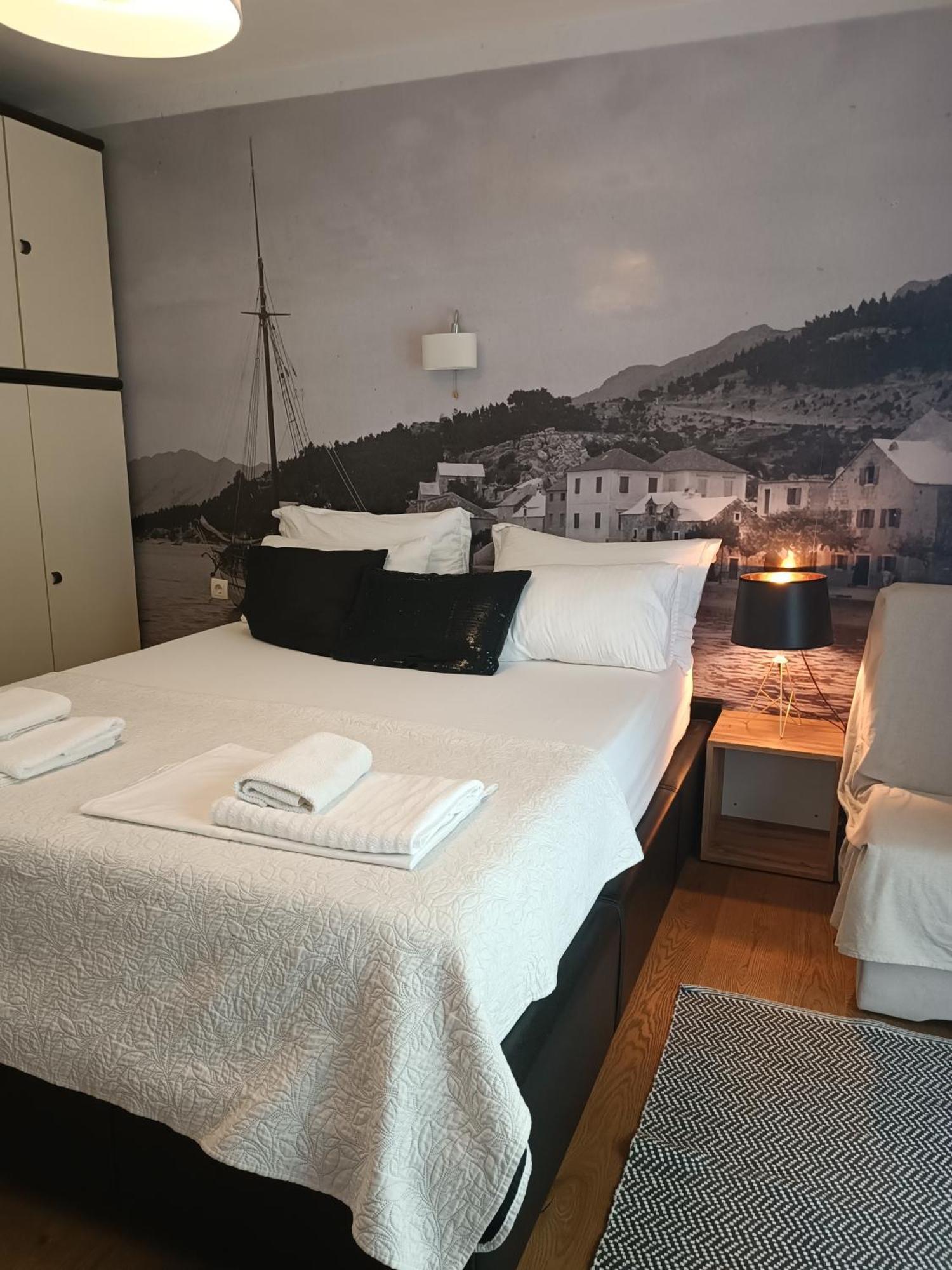 Old Port Apartment Baska Voda Luaran gambar