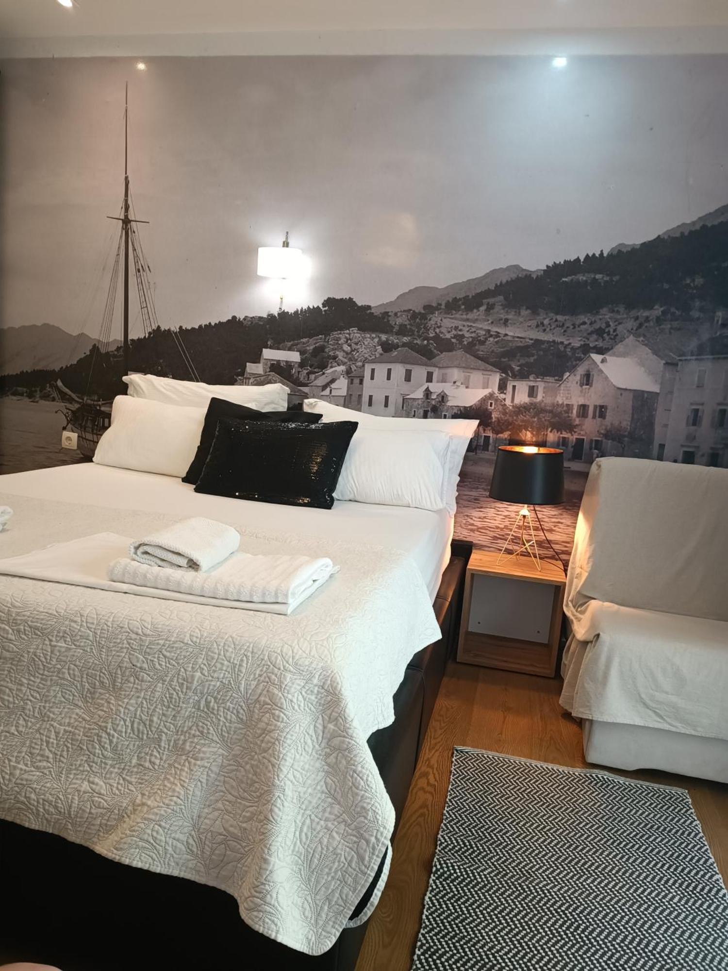 Old Port Apartment Baska Voda Luaran gambar