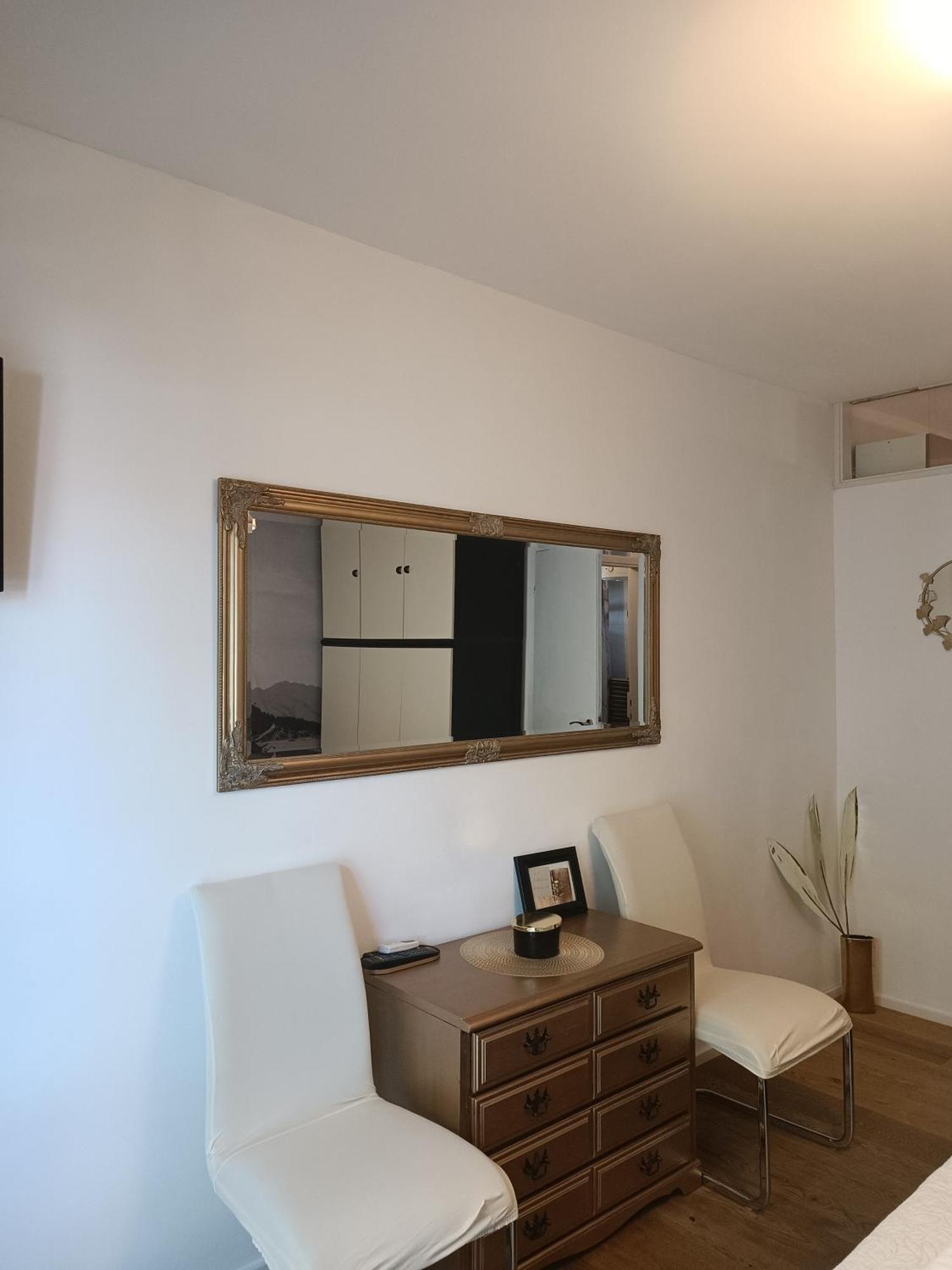 Old Port Apartment Baska Voda Bilik gambar